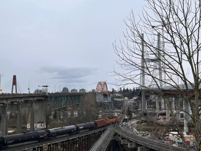 69947d44efda8-20260217-102114-6994b19acdfb8