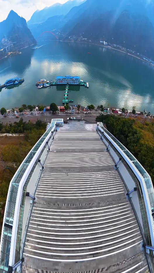 a_-20260212-093409-698e0f114468e