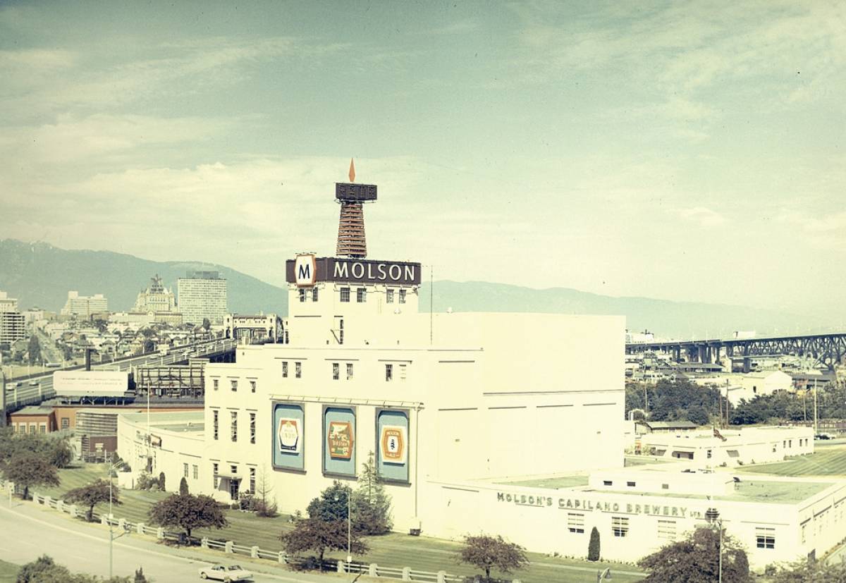 一个位于Kitsilano的地标建筑&mdash;&mdash;1966 年Molson Coors Canada Brewery（照片来自Straight）
