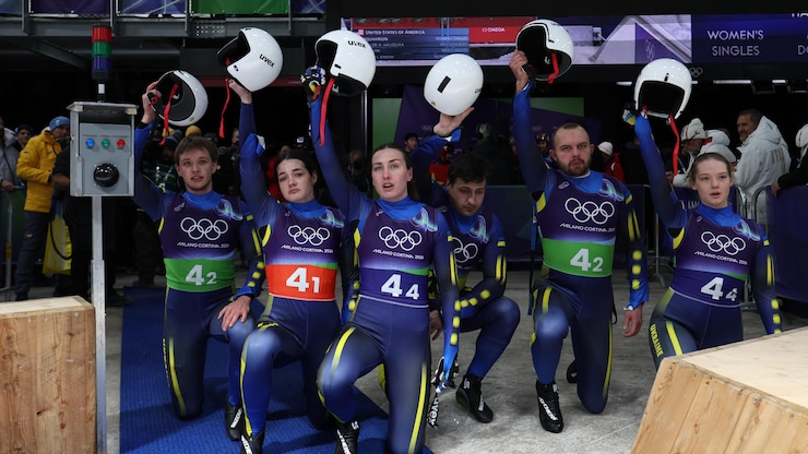 luge-relais-equipe-ukraine-casque-solidarite-20260213-092029-698f5d5daa611 luge-relais-equipe-ukraine-casque-solidarite-20260213-092029-698f5d5daa611