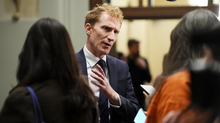 marc-miller-journalistes-ministre-immigration-refugies-citoyennete-20260226-092409-69a081b925a02 marc-miller-journalistes-ministre-immigration-refugies-citoyennete-20260226-092409-69a081b925a02