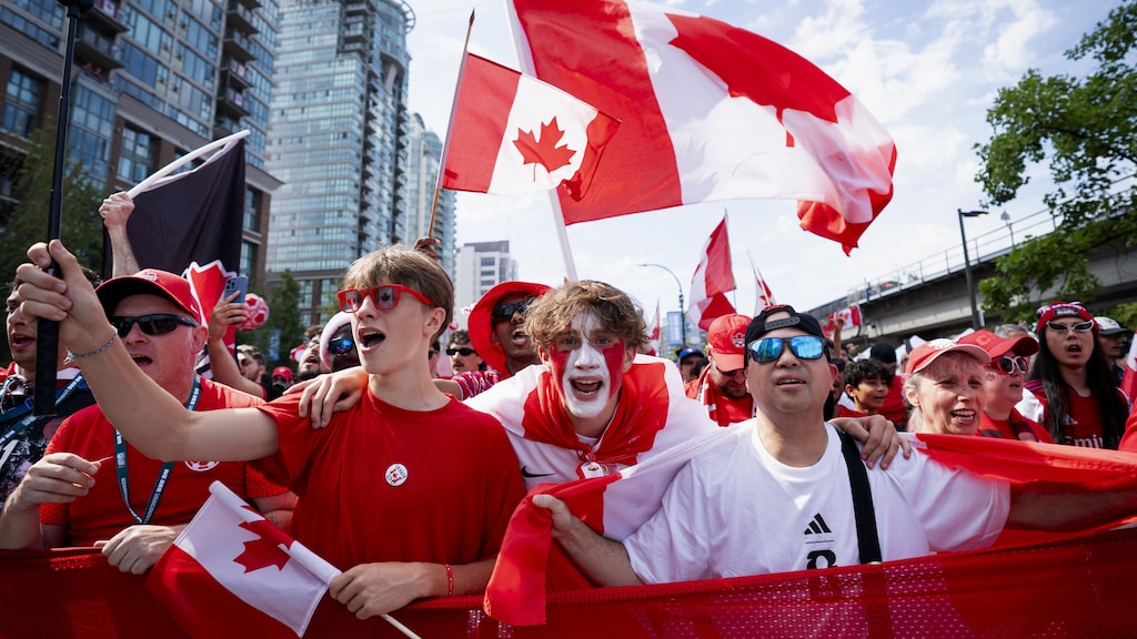 fan-soccer-fifa-canada-20260702-110739-6a46a8ebc8b68 fan-soccer-fifa-canada-20260702-110739-6a46a8ebc8b68