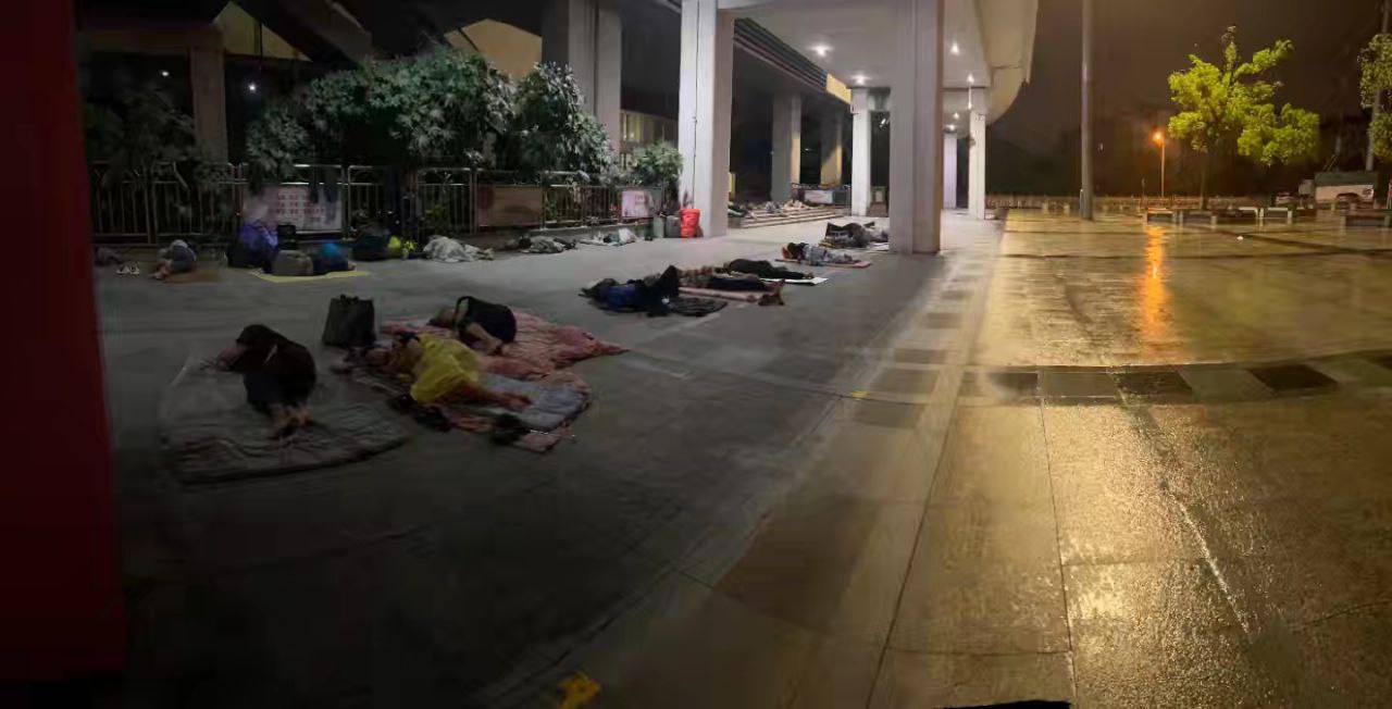 失业大潮涌起 中国经济真相难封杀