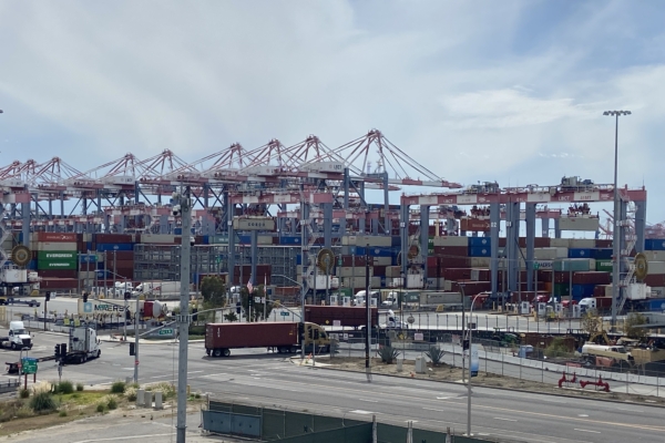 川普10%全球关税生效 未来或提升到15%