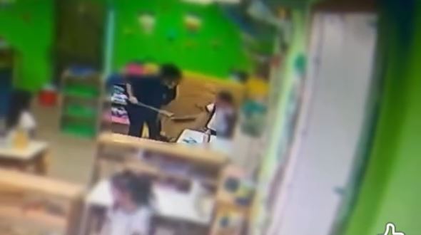 台湾基隆有幼稚园被揭发虐打学童，最少逾20幼童被粗暴对待。Threads