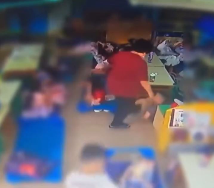 台湾基隆有幼稚园被揭发虐打学童，最少逾20幼童被粗暴对待。Threads
