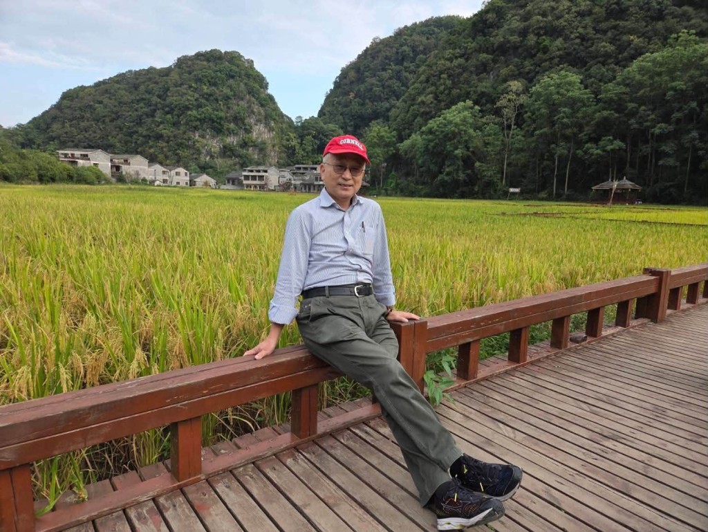 台北医学大学教授70岁韩柏柽早前在网上分享,自己多年前罹患肝癌时曾被医生判定寿命仅剩3个月,但在绝境中不仅成功抗癌,至今即使体内仅剩三分之一的肝脏。 台北医学大学教授70岁韩柏柽早前在网上分享,自己多年前罹患肝癌时曾被医生判定寿命仅剩3个月,但在绝境中不仅成功抗癌,至今即使体内仅剩三分之一的肝脏。