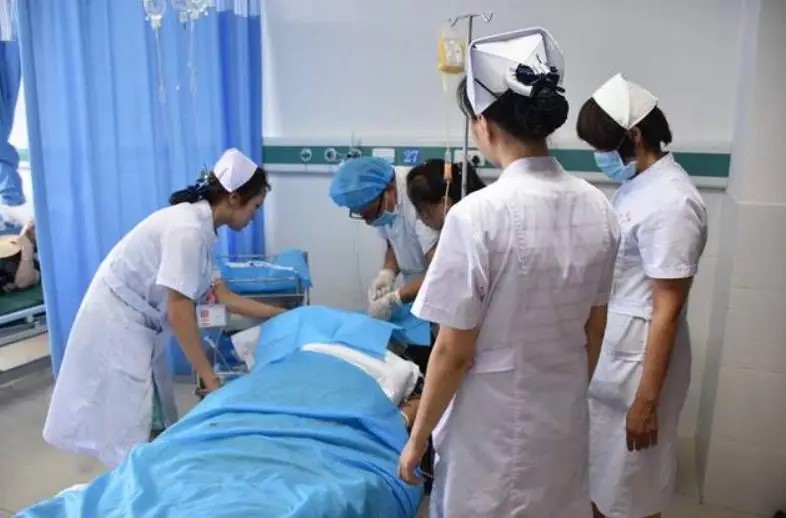 陈翠菊获医院全力抢救,留医3个月始能出院。示意图 陈翠菊获医院全力抢救,留医3个月始能出院。示意图