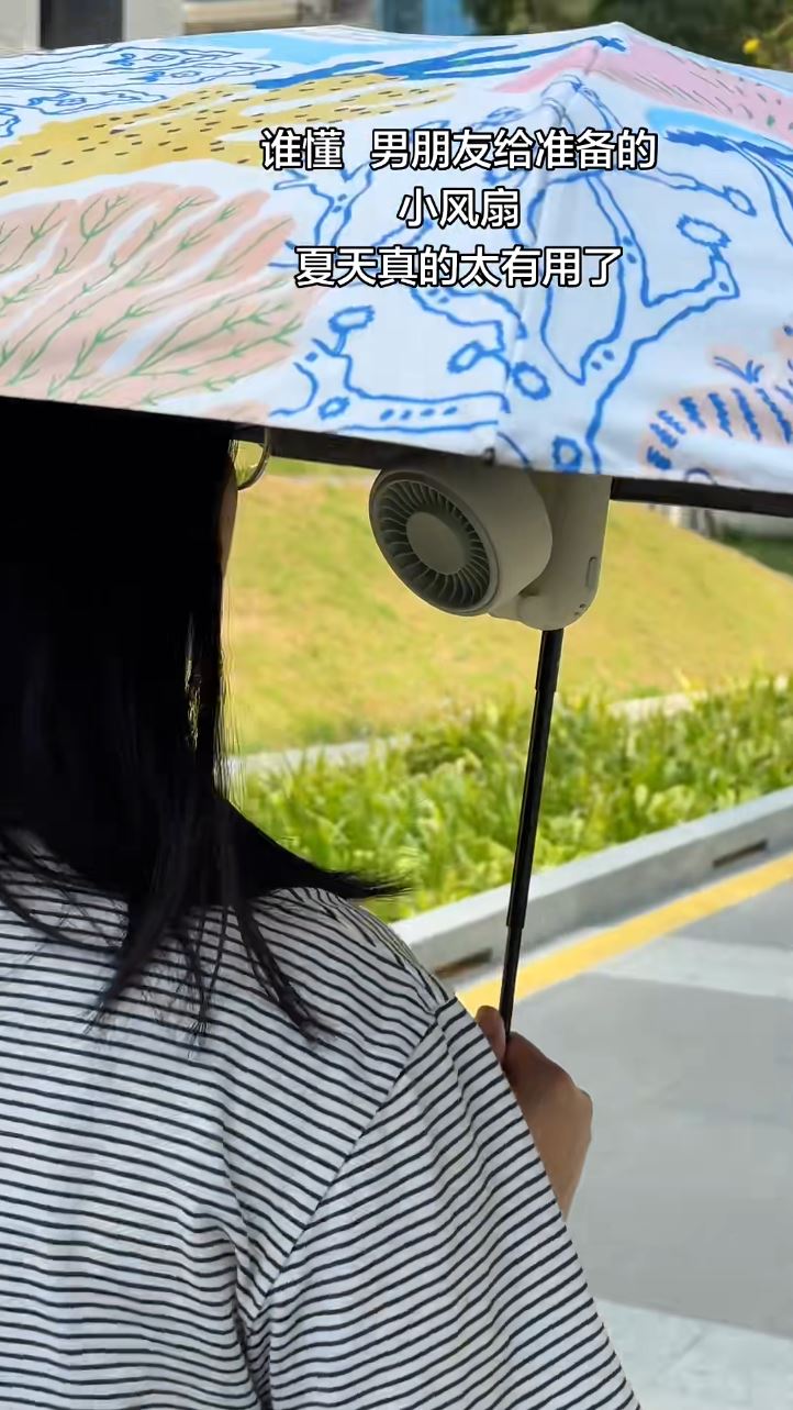 欧洲热浪下，带动中国各类降温神器的出口。小红书