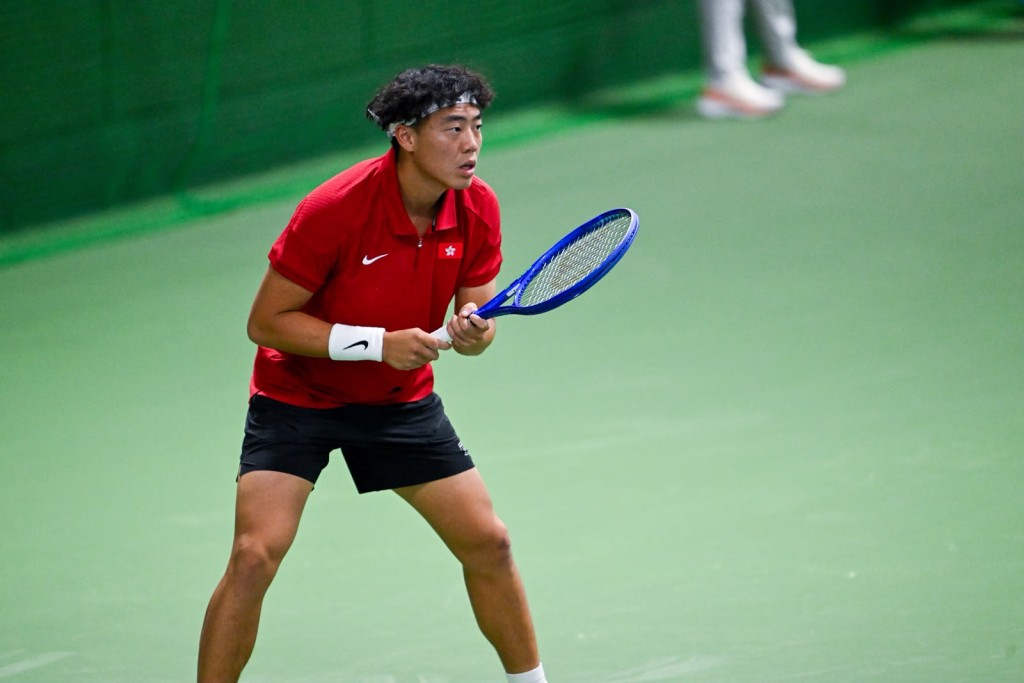 黄泽林亚运首战轻松取胜。刘骏轩摄 黄泽林亚运首战轻松取胜。刘骏轩摄