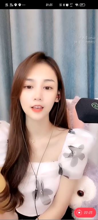 魏莹称拒绝与已婚榜一大哥拍拖及拒绝陪睡，遭控告诈骗报复。