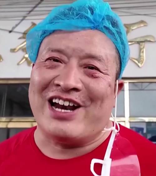 河南公益人“漂流哥”。 央视 河南公益人“漂流哥”。 央视