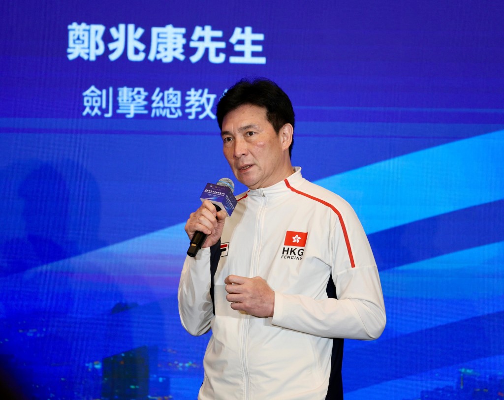 港队总教练郑兆康坦言目标是世锦赛奖牌。徐嘉华摄 港队总教练郑兆康坦言目标是世锦赛奖牌。徐嘉华摄