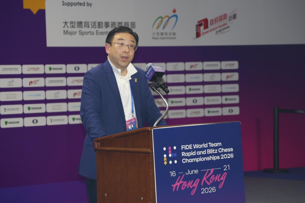 香港国际象棋总会名誉会长高鼎国在闭幕礼上,他表示十分满意入场人数。徐嘉华摄 香港国际象棋总会名誉会长高鼎国在闭幕礼上,他表示十分满意入场人数。徐嘉华摄