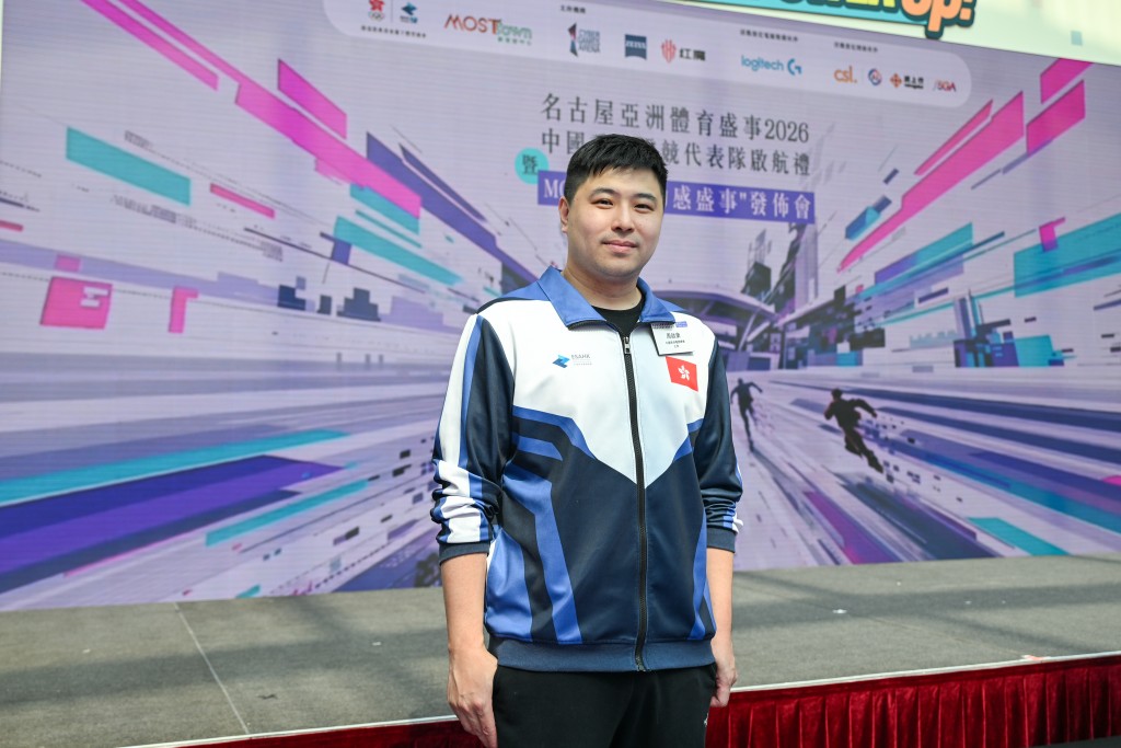 周启康表示人数上升反映出香港电竞水平在精英运动员资助下，成绩有显著的进步。摄影：魏国谦
