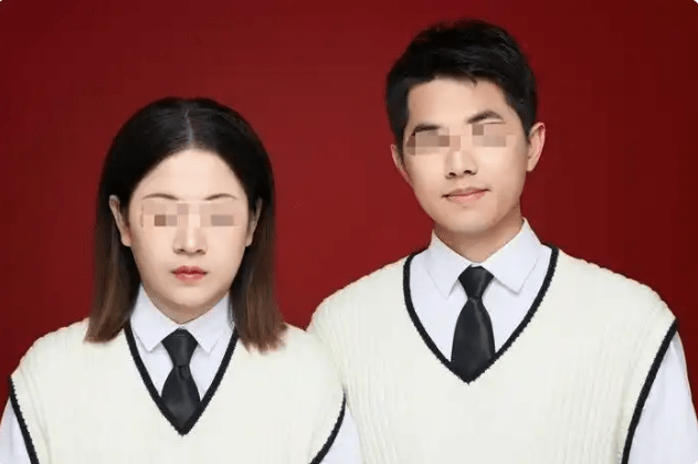 两人结婚证书。潇湘晨报 两人结婚证书。潇湘晨报