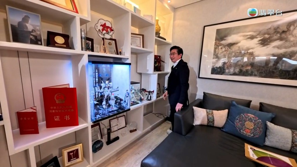 赵伟仁院长也爱拼模型。 赵伟仁院长也爱拼模型。