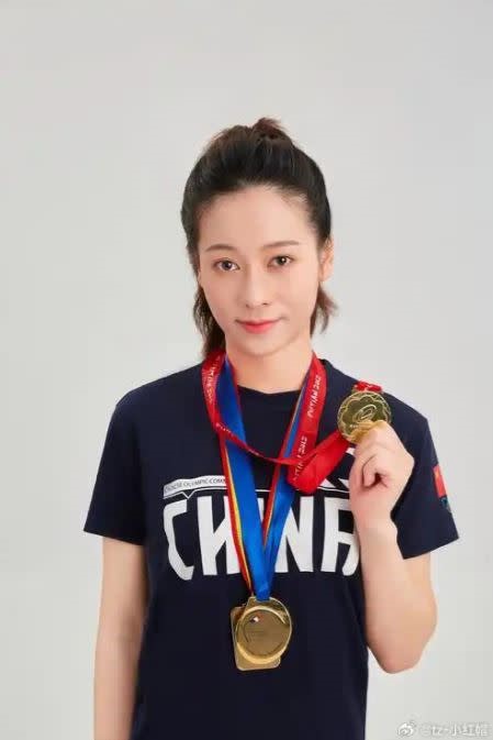 吴柳芳是中国前体操世界冠军。 吴柳芳是中国前体操世界冠军。