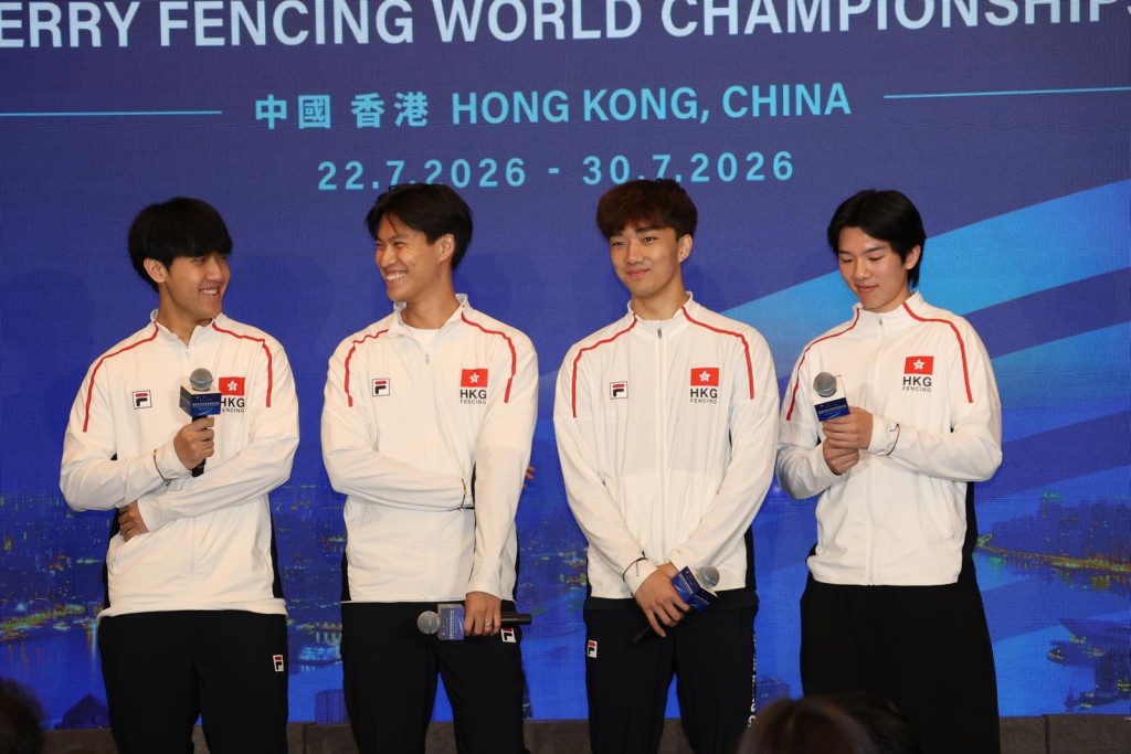 香港男佩代表陈乐熹(右起)、何柏霖、何思朗及李俊林,前3位将代表香港出战9月亚运会,另一位亚运代表是梁天晴。徐嘉华摄 香港男佩代表陈乐熹(右起)、何柏霖、何思朗及李俊林,前3位将代表香港出战9月亚运会,另一位亚运代表是梁天晴。徐嘉华摄