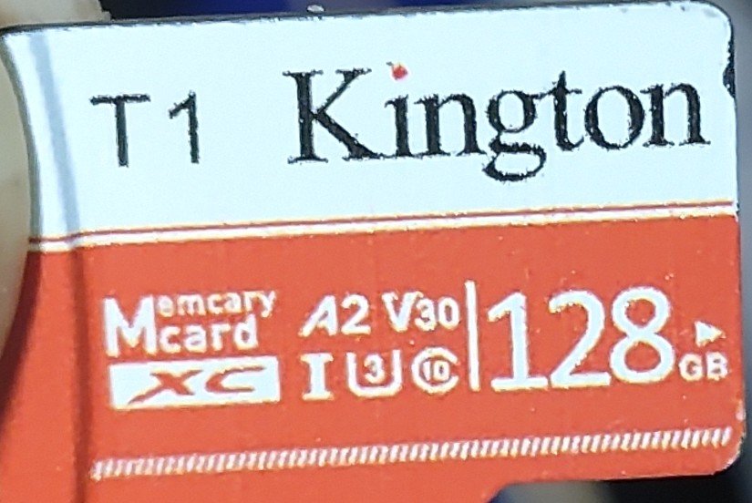 网友分享假Kingston印少一个s。 @6dl1Yx72RRxD7 / X 网友分享假Kingston印少一个s。 @6dl1Yx72RRxD7 / X