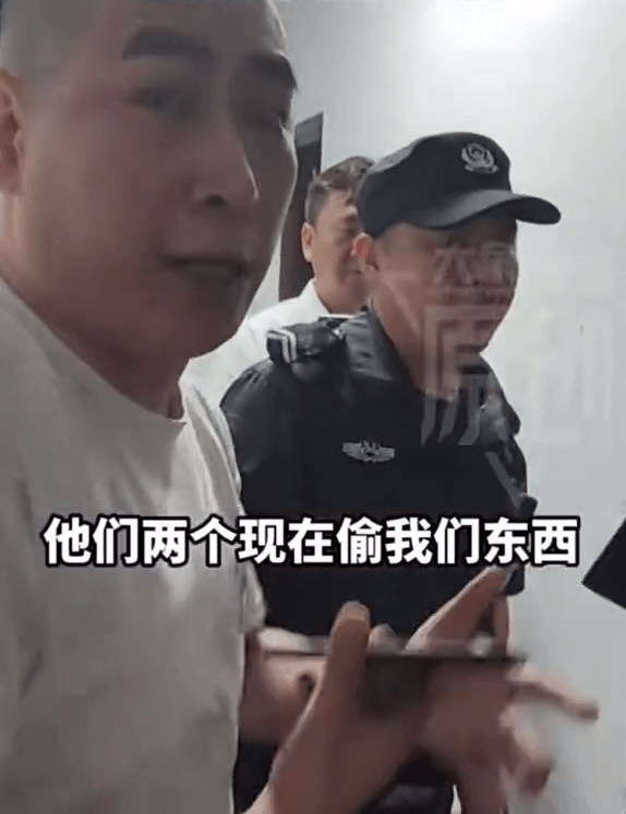 非法代孕机构的职员诬陷女记者是小偷。 大象新闻 非法代孕机构的职员诬陷女记者是小偷。 大象新闻