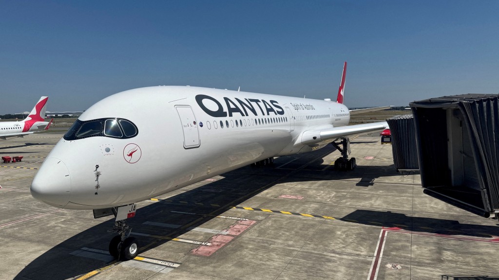 澳洲航空(Qantas)特制空中巴士A350-1000执行“悉尼直飞伦敦”超长程航班。 路透社 澳洲航空(Qantas)特制空中巴士A350-1000执行“悉尼直飞伦敦”超长程航班。 路透社