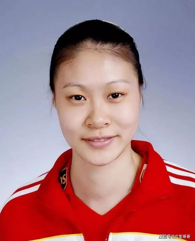 44岁女排名将赵蕊蕊近况曝光！退役后转型成为作家