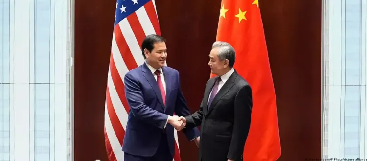 王毅敦促卢比奥处理涉台事务“慎之又慎”