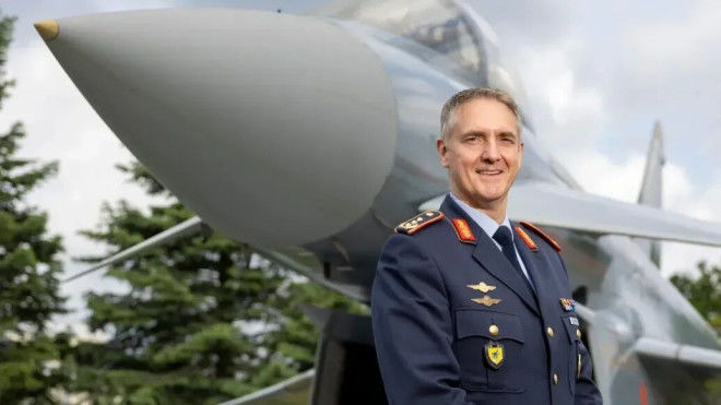 德空军司令称已准备好今晚就对俄开战，剑指...
