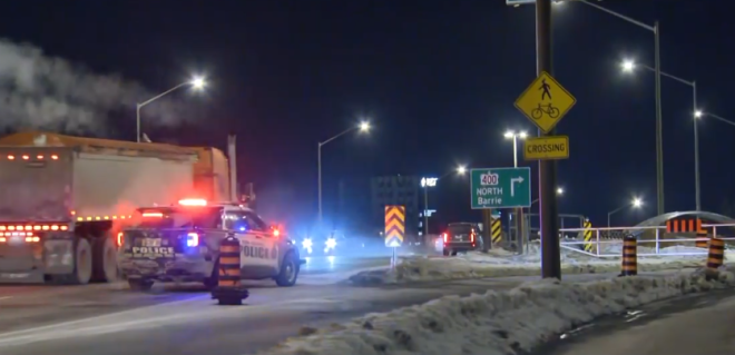 旺市入室抢劫嫌犯驾赃车逃逸：在400高速路匝道撞毁1人被捕