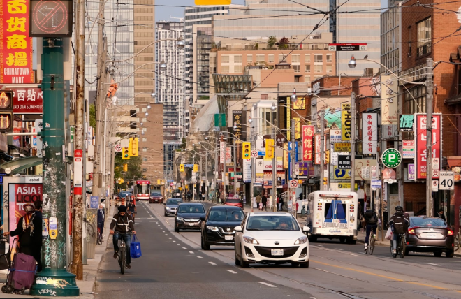 大温7岁女孩过马路撞飞，获天价赔偿！政府承担主要责任