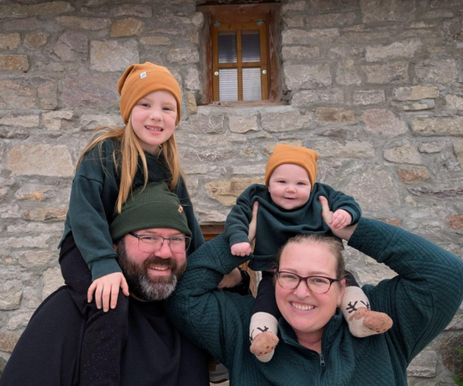 大多伦多43岁父亲A型链球菌感染突然去世：小女儿也感染住院