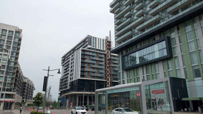 不算不知道：你想在加拿大买房，实际需要多少收入？