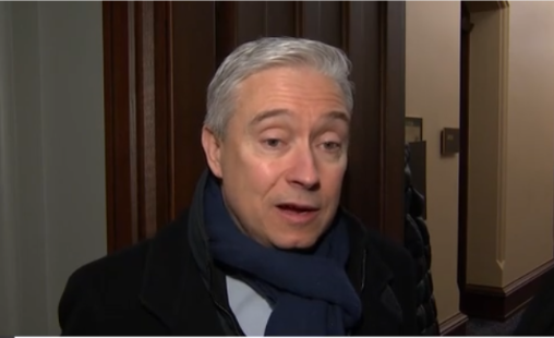 卡尼政府财长：我们可能不得不支付基准关税，换取进入美国市场