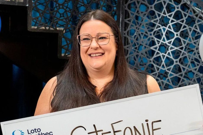 中500万元彩票 加国女打算继续做护士