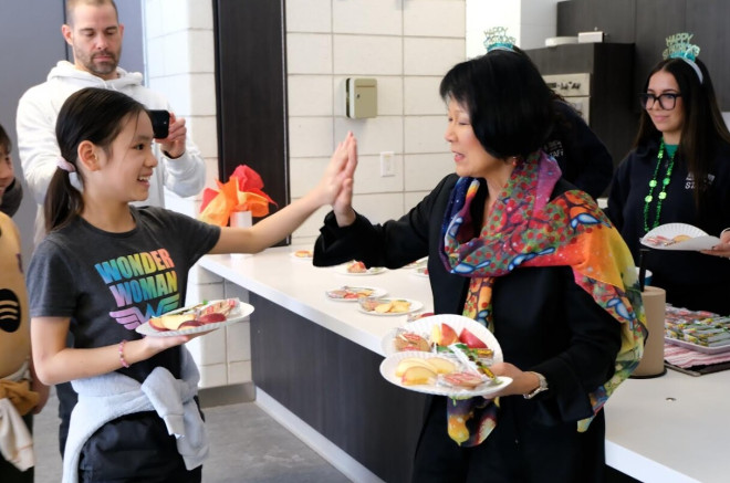 邹至蕙市长宣布扩大夏令营健康零食计划，下周开放报名