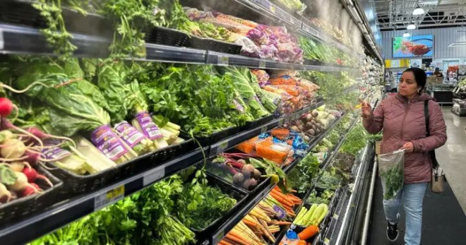 伊朗冲突正在全面推高物价，加拿大人该如何保护自己的钱包