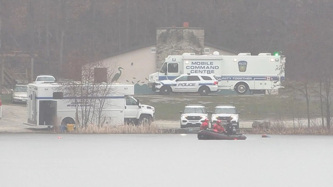 Brampton封闭湖区突发翻船事故，1名男子死亡 1名女子获救