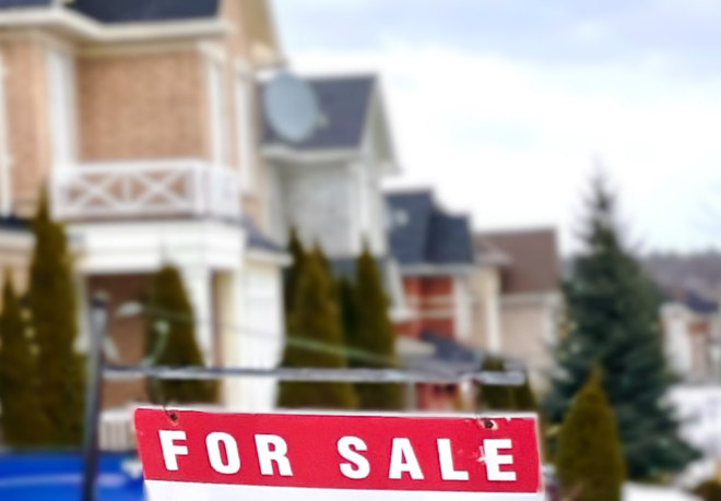 房价连续4年下跌！加拿大房价又跌新低，专家警告仍未见底