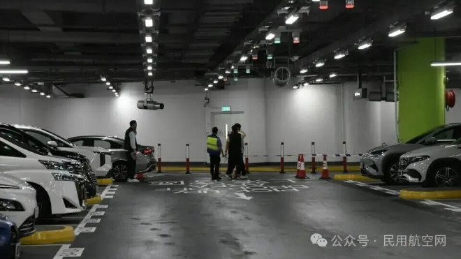 香港机场突发黄金大劫案！700万港元金条被抢