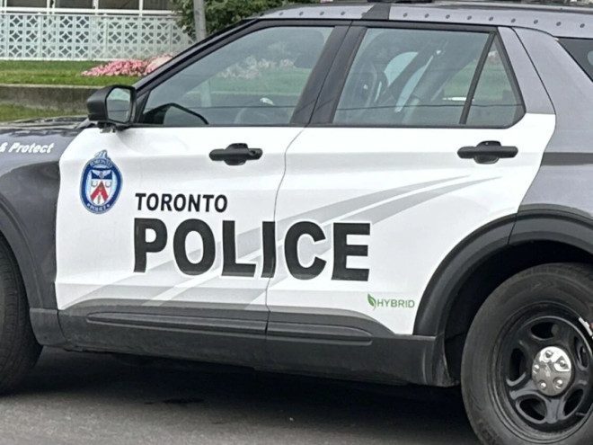 Brampton ATM抢劫案嫌犯被捕，Barrie住宅发现两人死亡