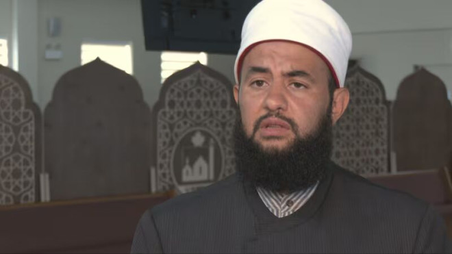 哈利法克斯 Ummah 清真寺与社区中心的阿訇 Mahmoud Omar，摄于 2026 年 7 月 7 日。