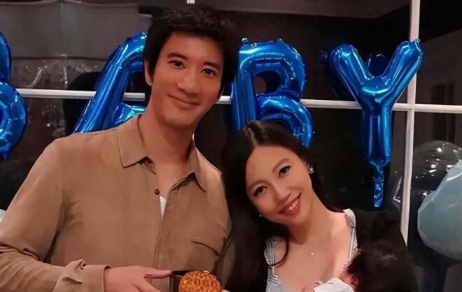 和王力宏离婚后 她面容憔悴 独自抚养3孩