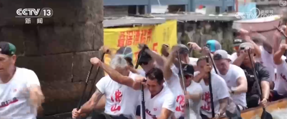 当外国友人遇上端午节 从好奇旁观到沉浸融入 喜庆氛围引发情感共鸣
