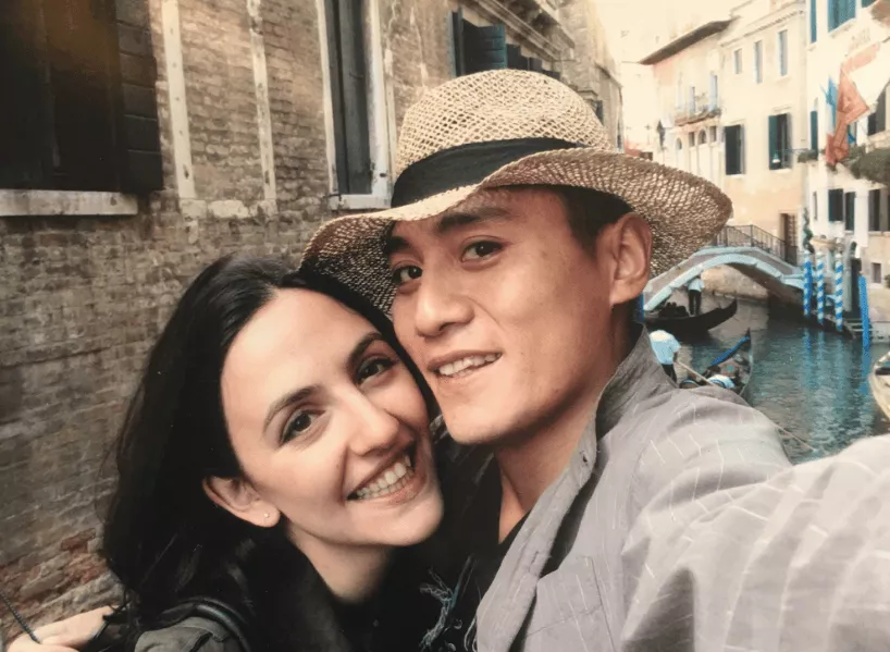 刘烨纪念结婚17周年 安娜夸赞老公给她买空调
