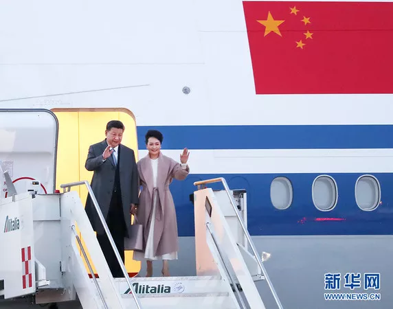 出发了！习近平搭专机赴美，夫人彭丽媛陪同